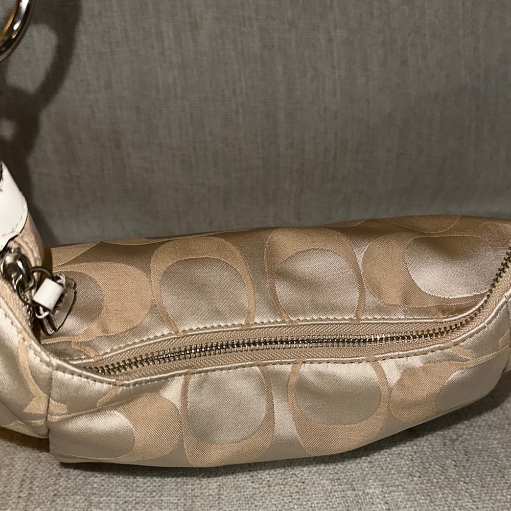 Coach hobo bag - Picture 10 of 15
